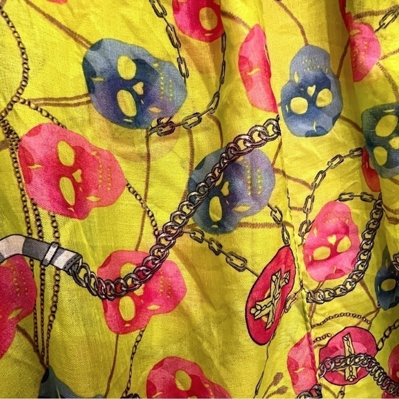 Funky Lime Green & Pink Skull & Chain Scarf Wrap - Picture 3 of 3